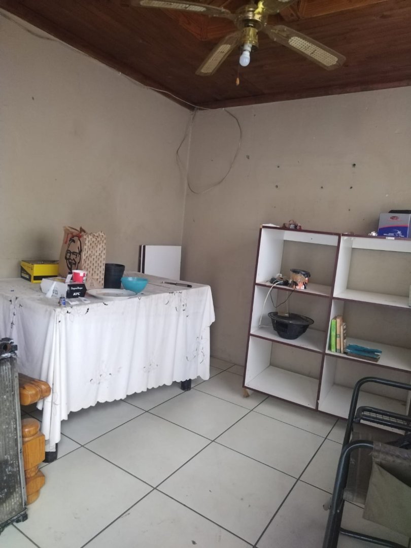 1 Bedroom Property for Sale in Kagisanong Free State